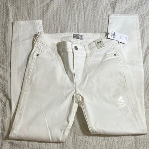 Abercrombie & Fitch Cream Harper low rise Super Skinny Jeans size 27/4R